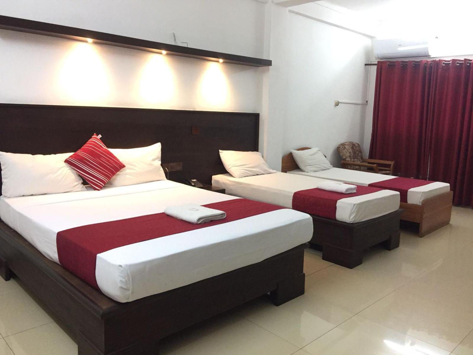 Hotel Nelly Vavuniya Exterior photo