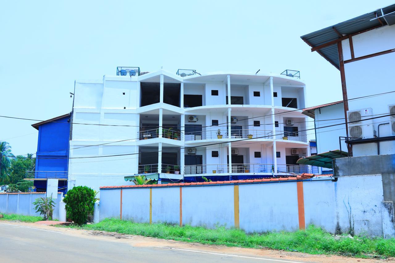Hotel Nelly Vavuniya Exterior photo